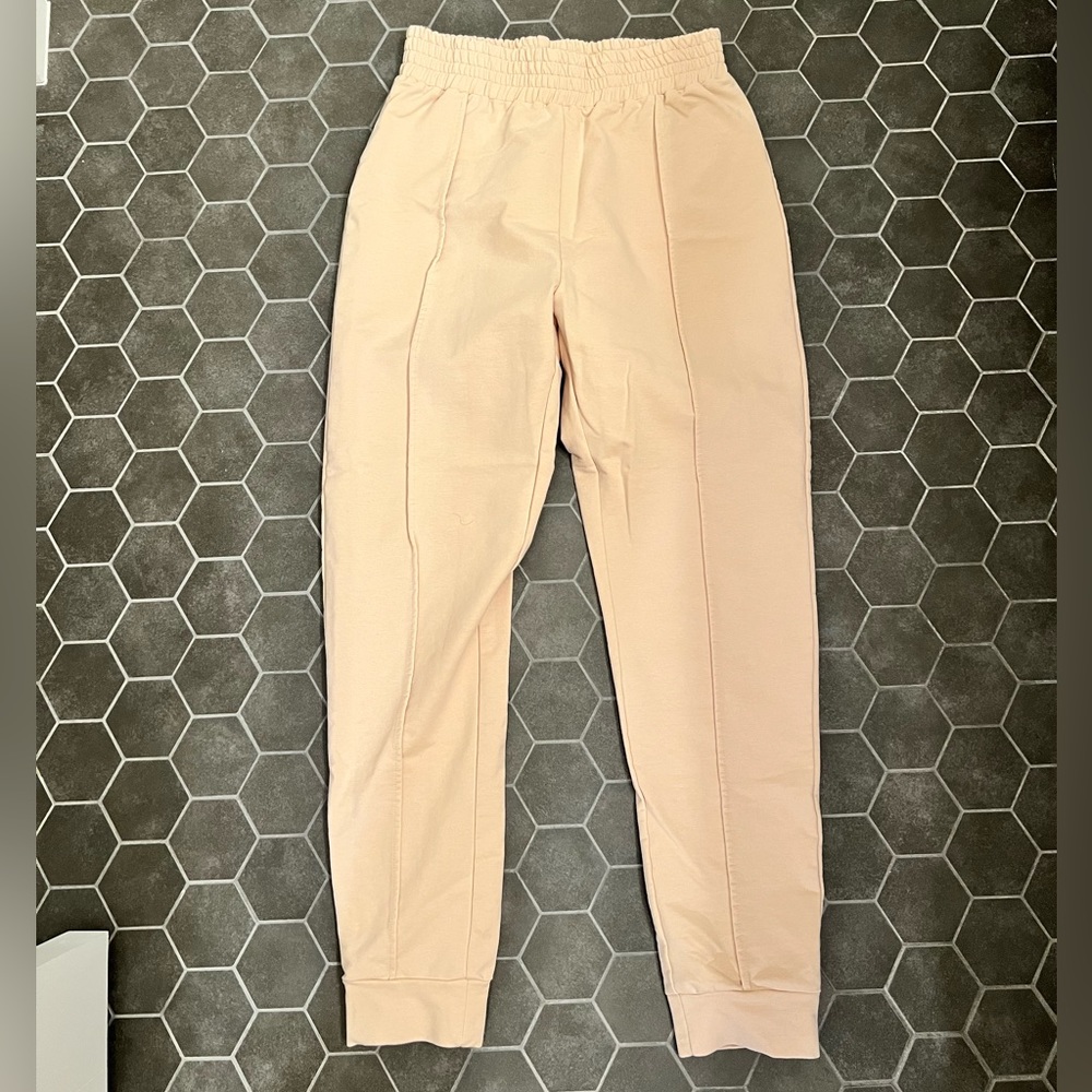 Superdown slim fit joggers. Super cute, never worn.